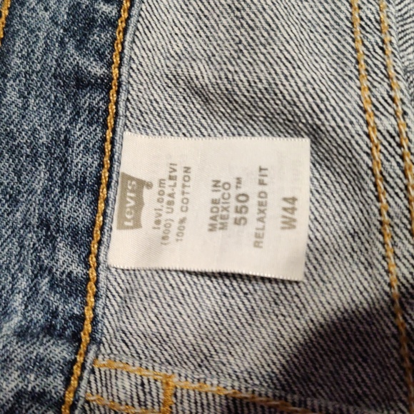 Levi's 550 relaxed Fit Shorts Sz 44 - Picture 6 of 6